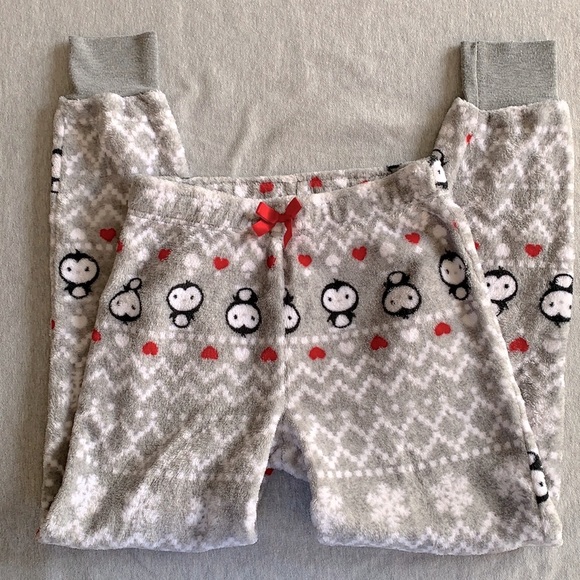 8/$20 Penguin Plush Lounge Pajama Pants Size Medium 10/12 - Picture 1 of 7